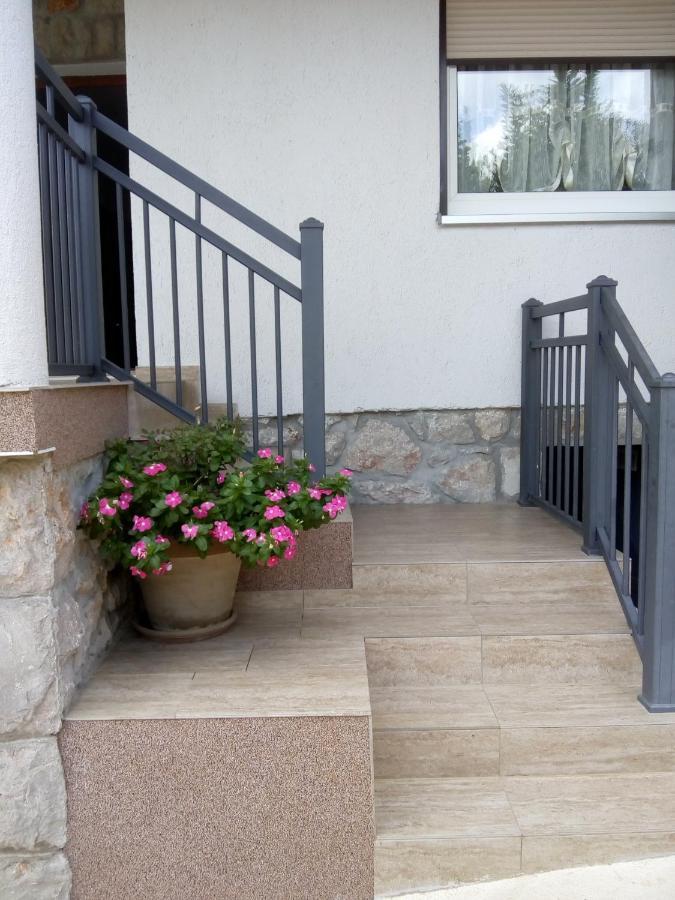 Apartment Plitvice Starigrad Paklenica Eksteriør billede