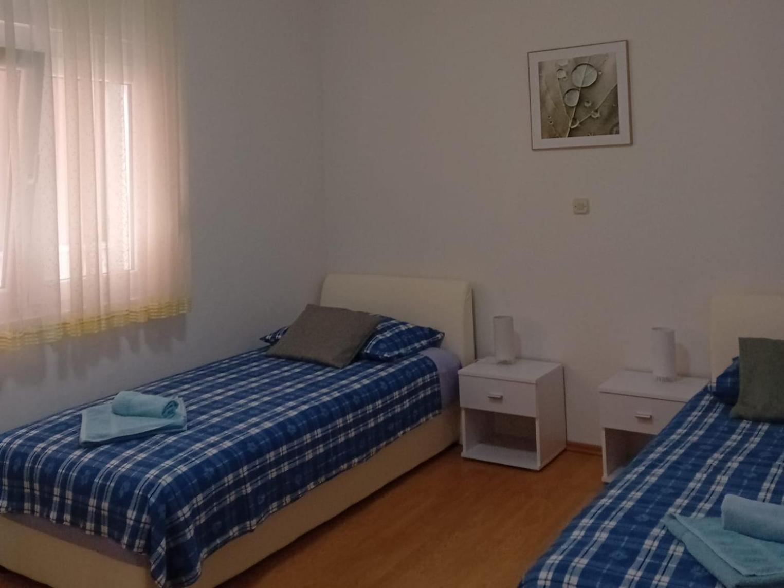 Apartment Plitvice Starigrad Paklenica Eksteriør billede