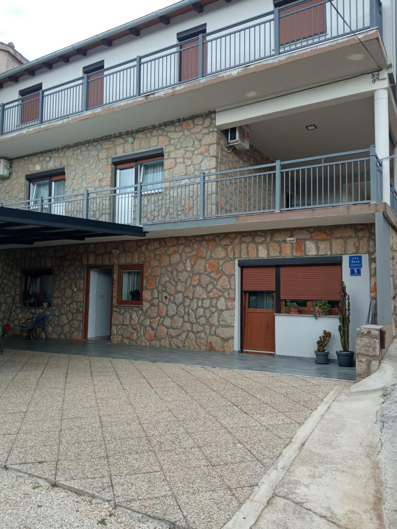 Apartment Plitvice Starigrad Paklenica Eksteriør billede